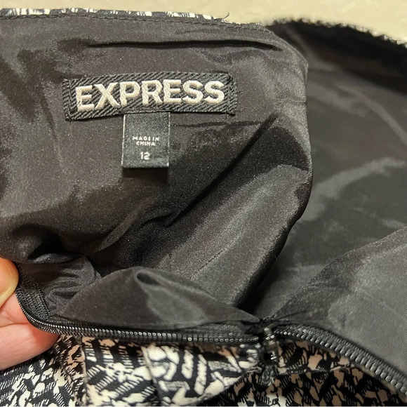 Express Womens Size 12 Black & White Abstract Print Back Zip Straight Skirt EUC - Picture 8 of 13